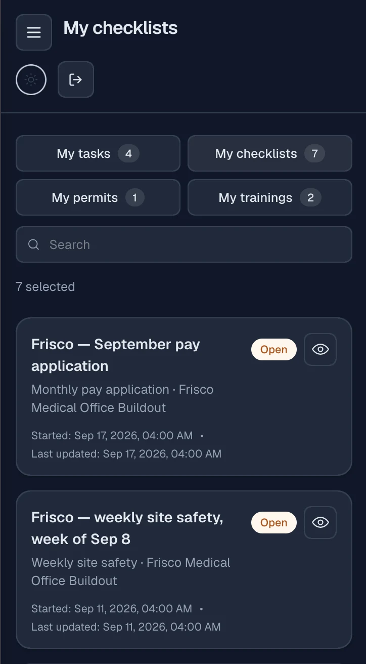 Flou field view showing the checklists assigned to a field user